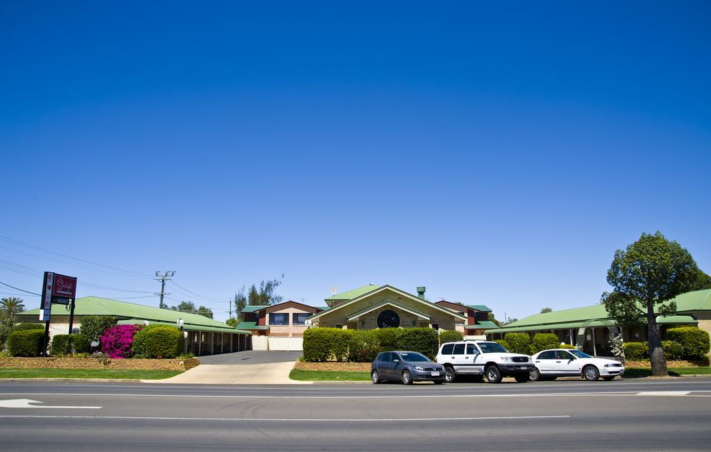 Starlight Motor Inn Roma Exterior photo