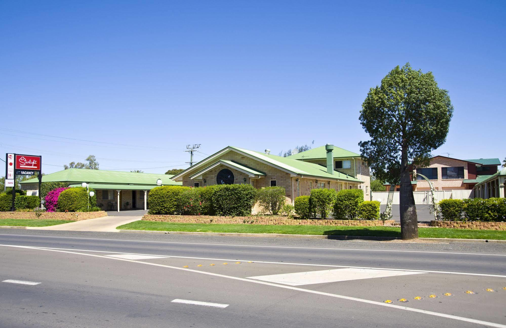Starlight Motor Inn Roma Exterior photo